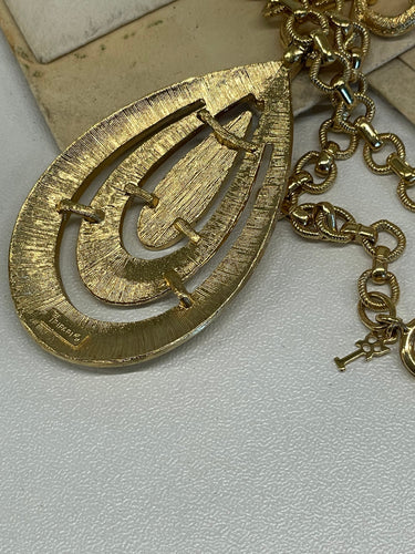 Gold Trifari Teardrop Necklace Bloomers and Frocks